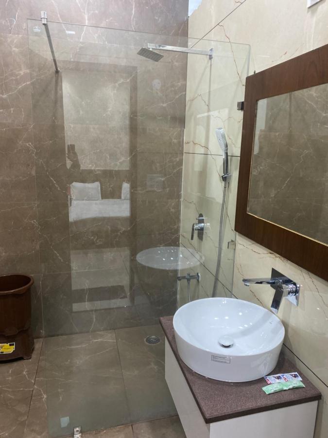 Hotel Temple View Inn Anandpur Sāhib Dış mekan fotoğraf