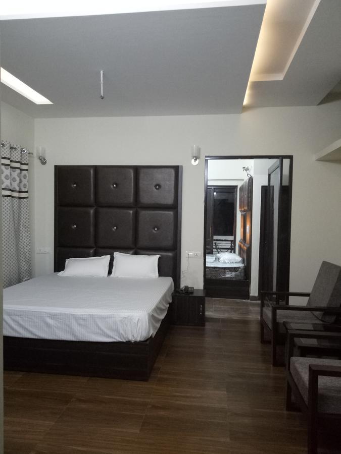 Hotel Temple View Inn Anandpur Sāhib Dış mekan fotoğraf