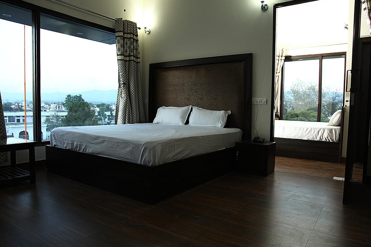 Hotel Temple View Inn Anandpur Sāhib Dış mekan fotoğraf