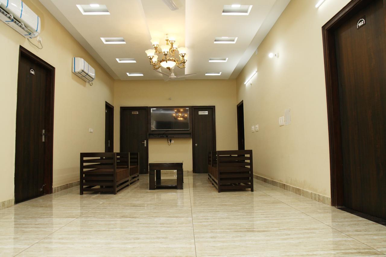 Hotel Temple View Inn Anandpur Sāhib Dış mekan fotoğraf